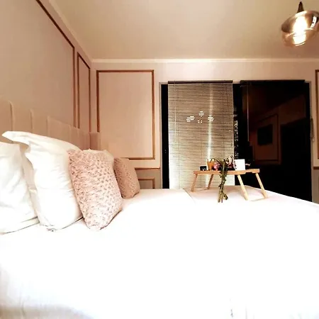 Apartment Da Vinci Montmartre Aircon Paris