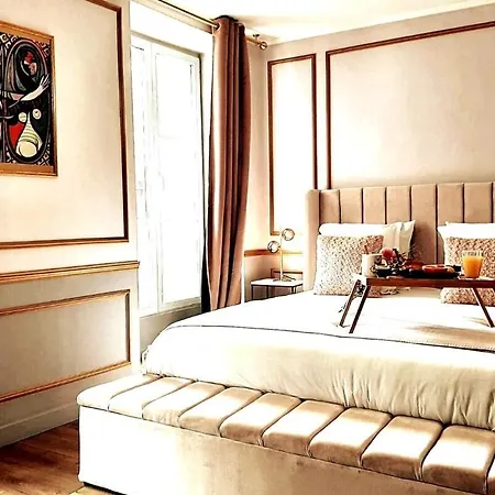 Apartment Da Vinci Montmartre Aircon *