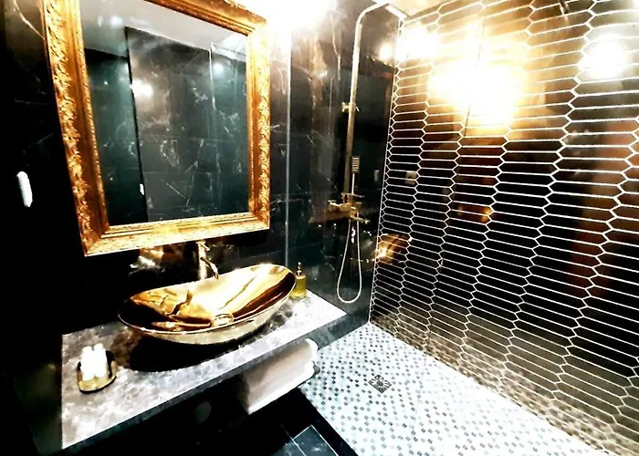 Da Vinci Montmartre Aircon Paris